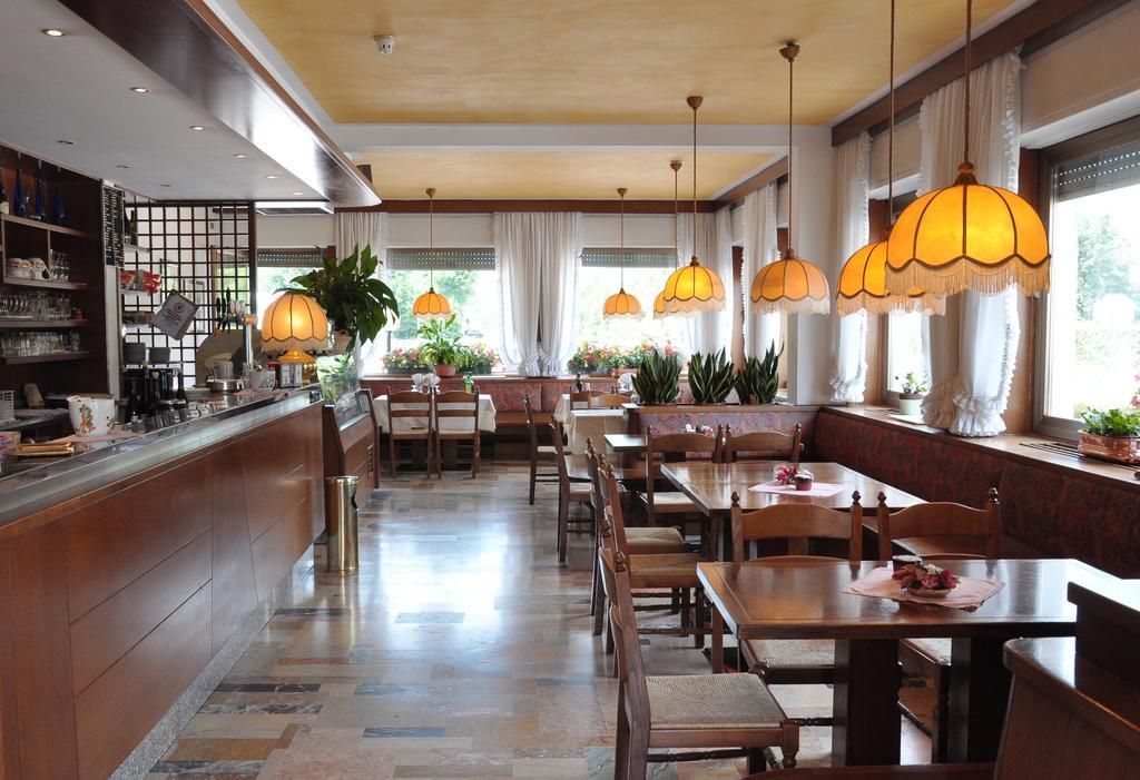 Albergo Ristorante Cima I Pra' Ponte nellʼAlpi Kültér fotó